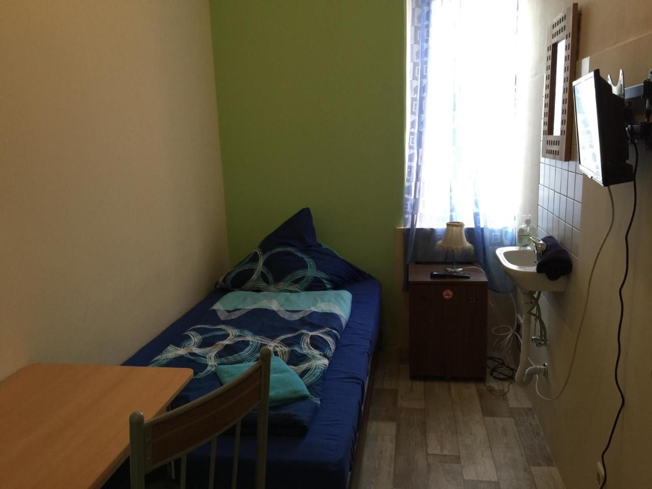 Hostel Zimmerfrei-dresden *