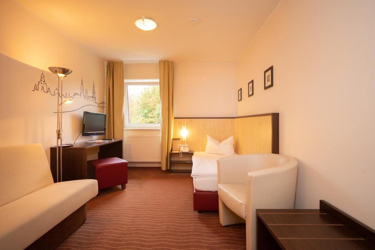 Bergwirtschaft Wilder Mann Und Restaurant 4* Dresden