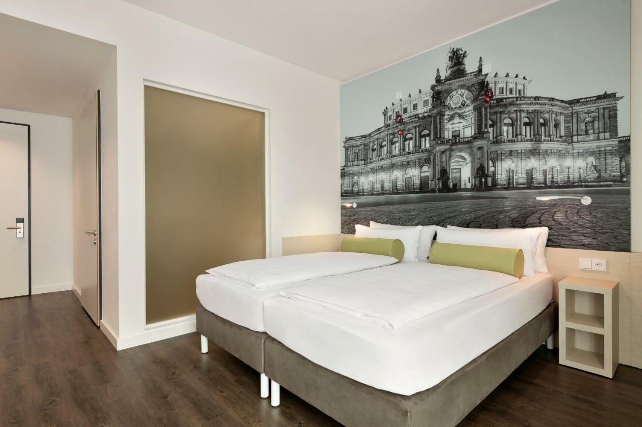 Hotel Super 8 By Wyndham 3*