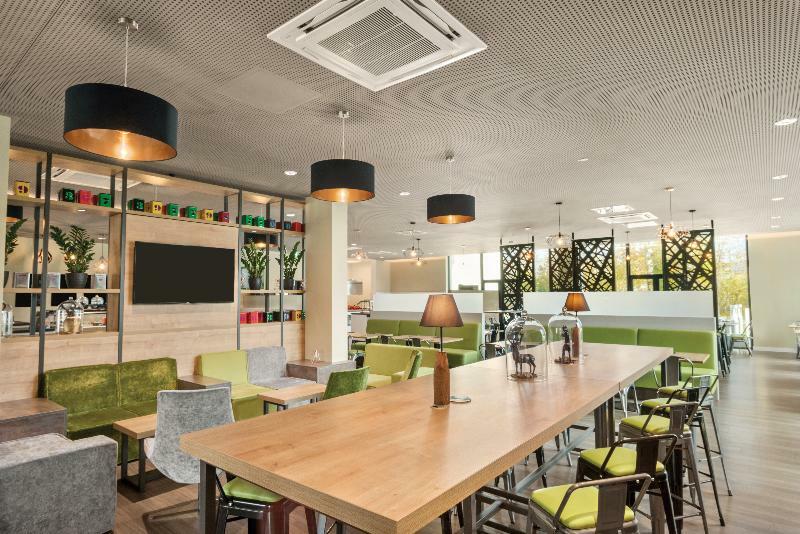 Hotel Super 8 By Wyndham 3*