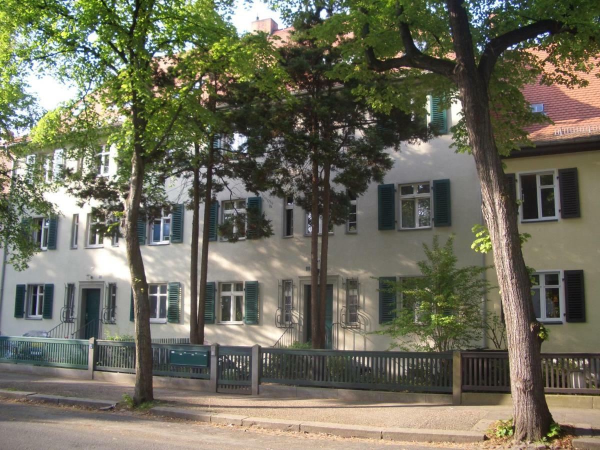 Apartment In *
