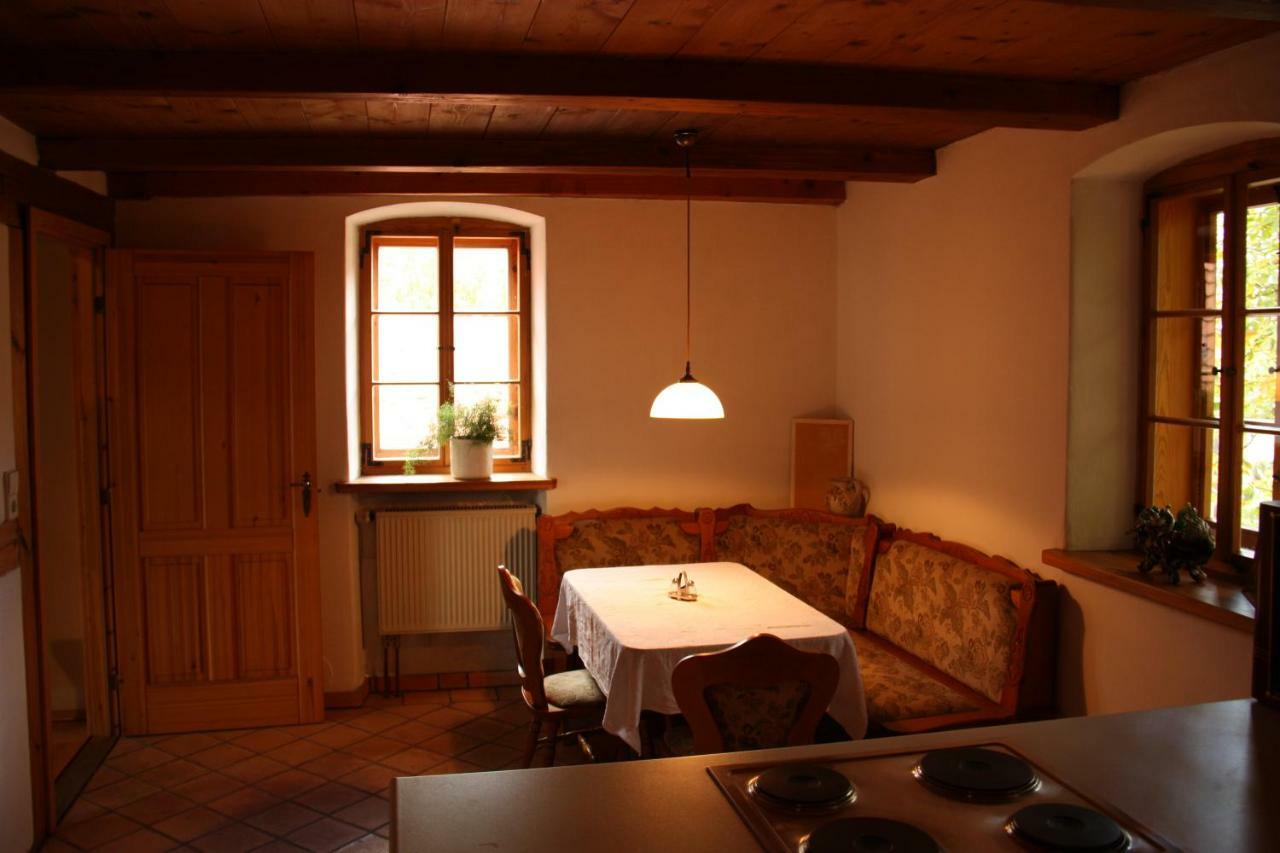 Apartment Ferienwohnung Im Kastanienhof Dresden, Buhlau Dresden