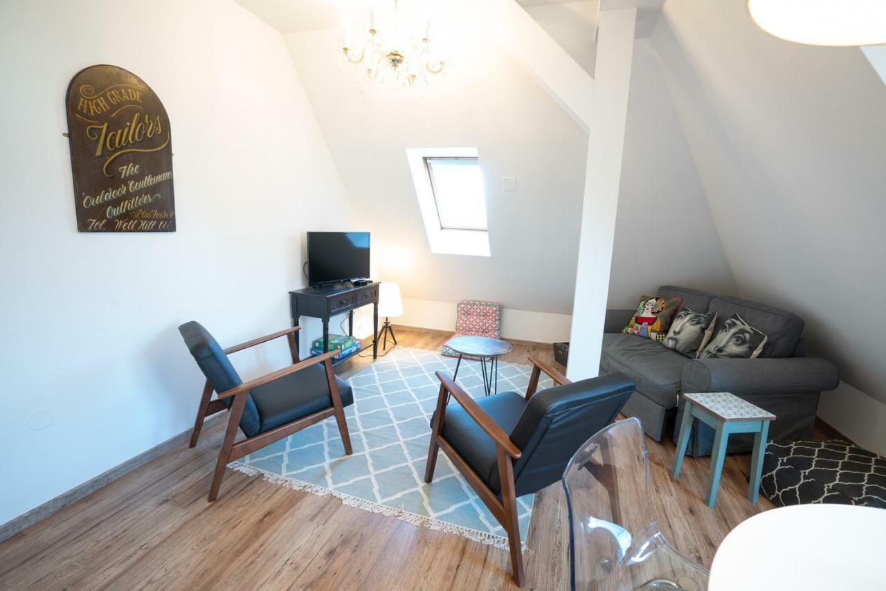 Golding - Flat 2 Dresden