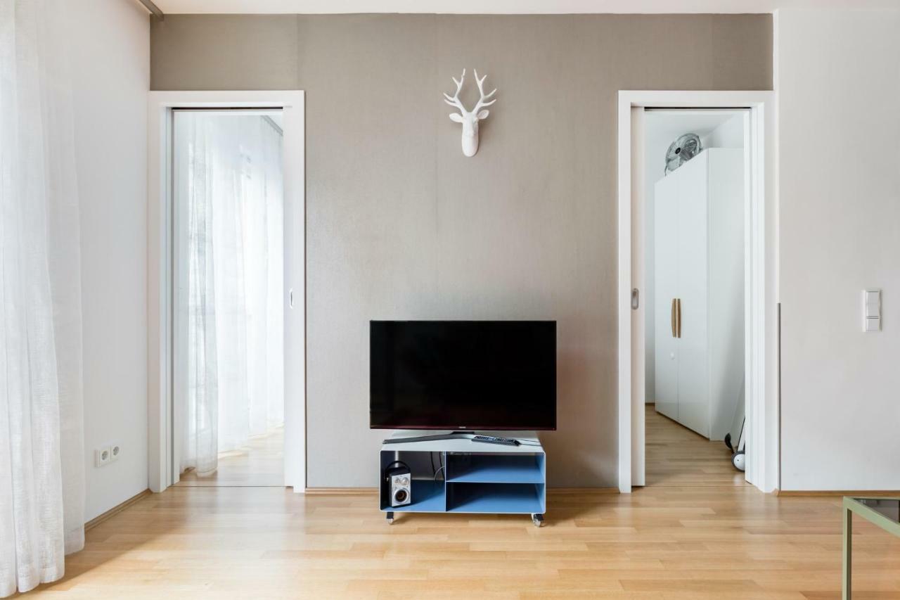 Apartment Modern Living In Neustadt