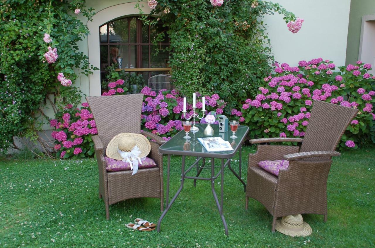 Apartment Strohhutmanufaktur