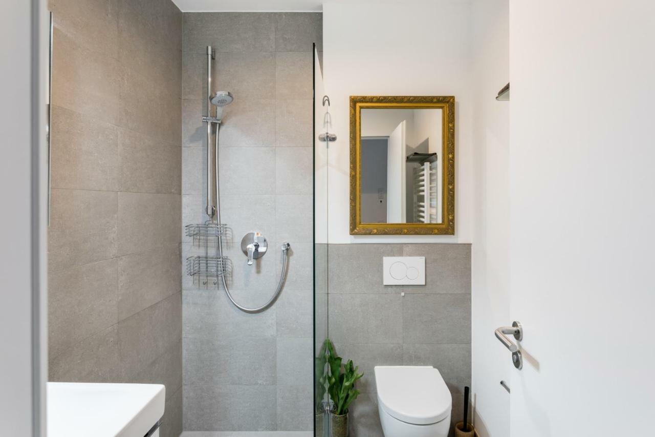 Modern Living In Neustadt Apartment
