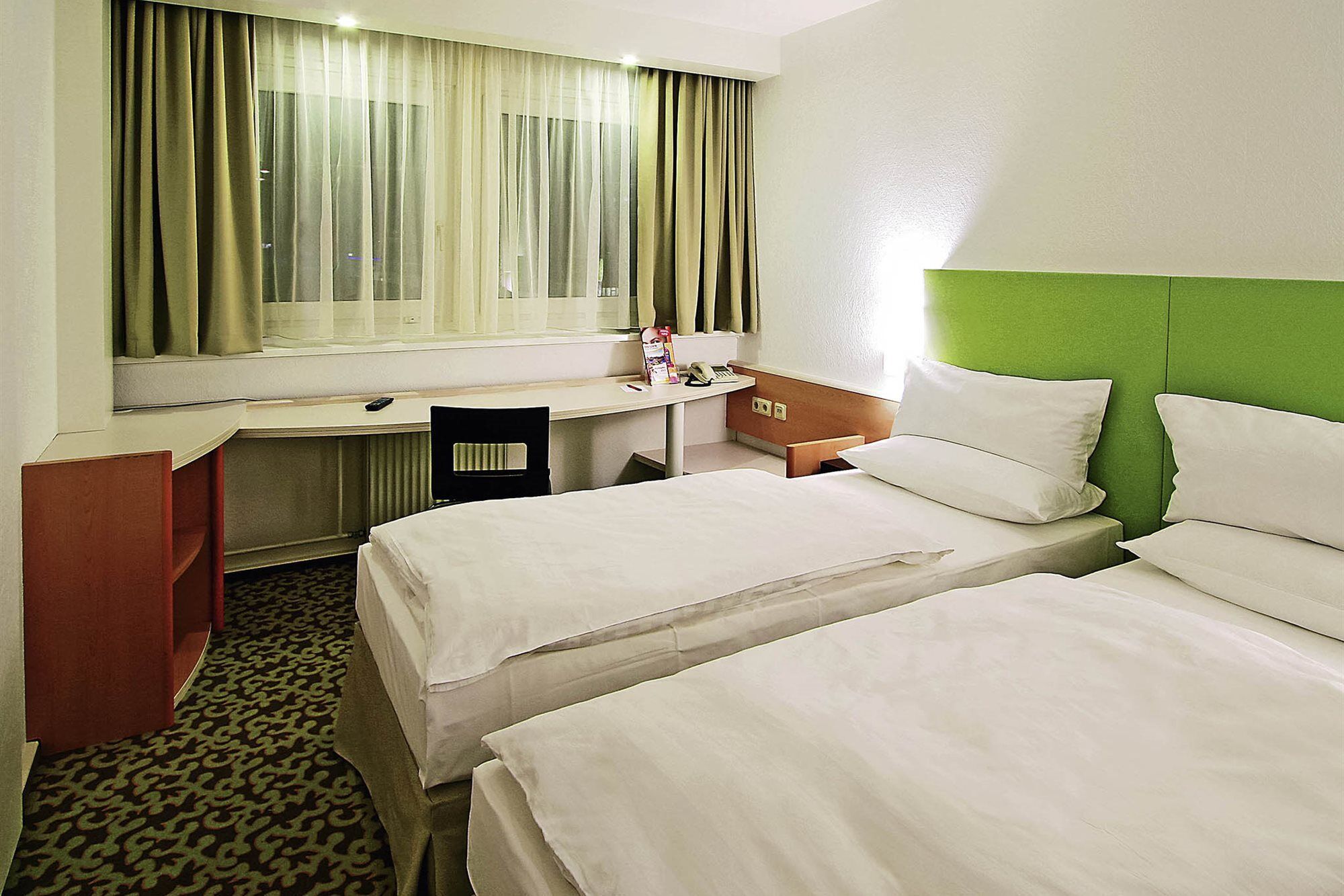 Hotel Ibis Koenigstein 3*