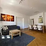 Grosszuegiges Apartment Mit Blick Zur Frauenkirche