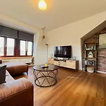 Cozy Apartment Near City Center Dresden By R&L
