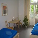 A bed Privatzimmer Dresden - Nichtraucherpension