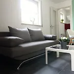 Apartment / Flat / Wohnung Im Herzen Von Dresden