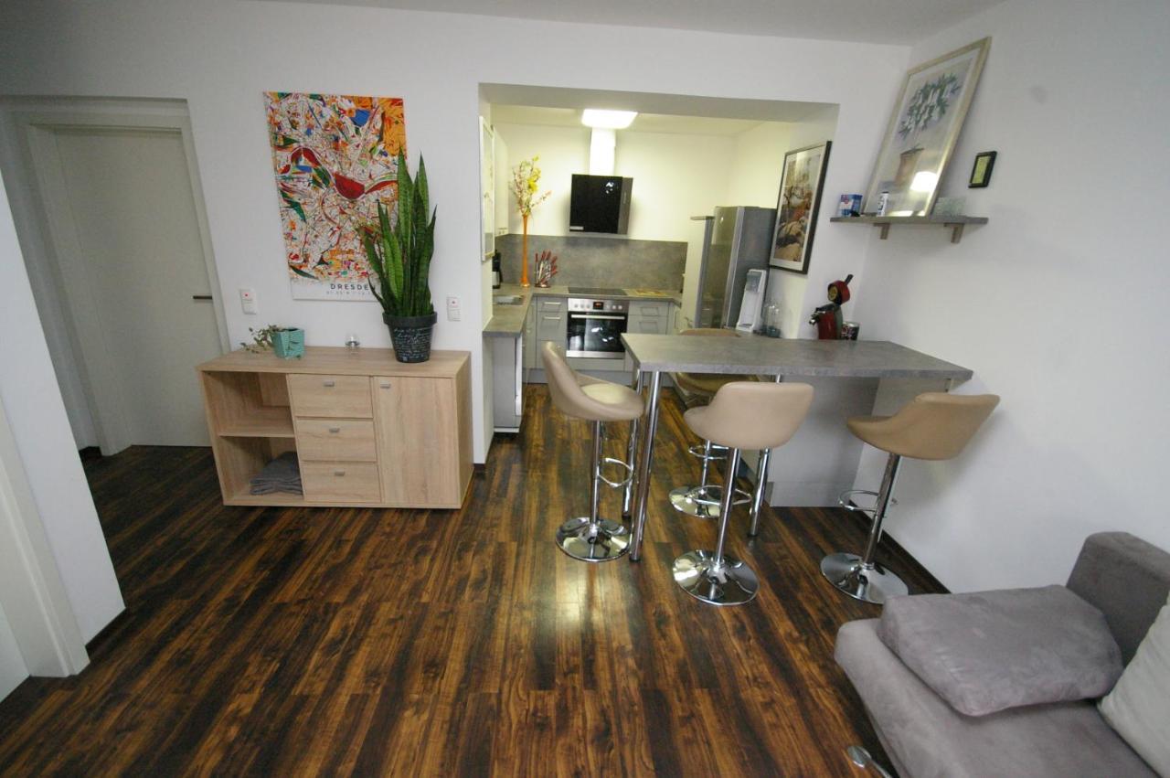 Ferienwohnung * Dresden