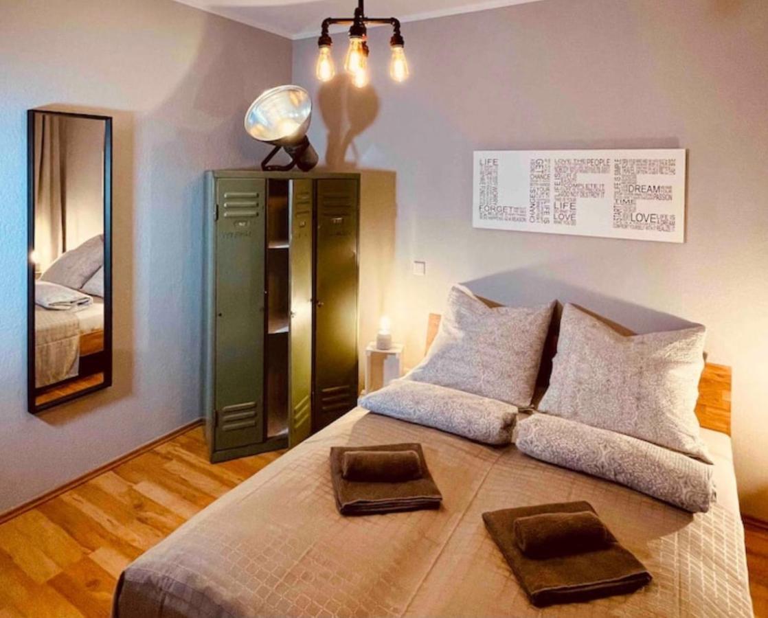 Edle - Industrial Style Apartment Dresden