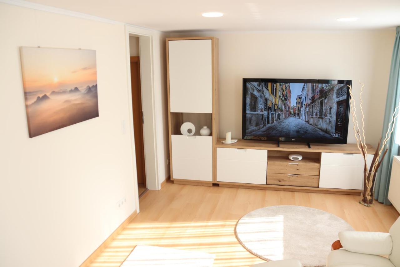 Liebevoll Eingerichtetes Haus Mit Grossem Garten In - Telefonnummer Und Video Unter Www Fhvn De Holiday home *