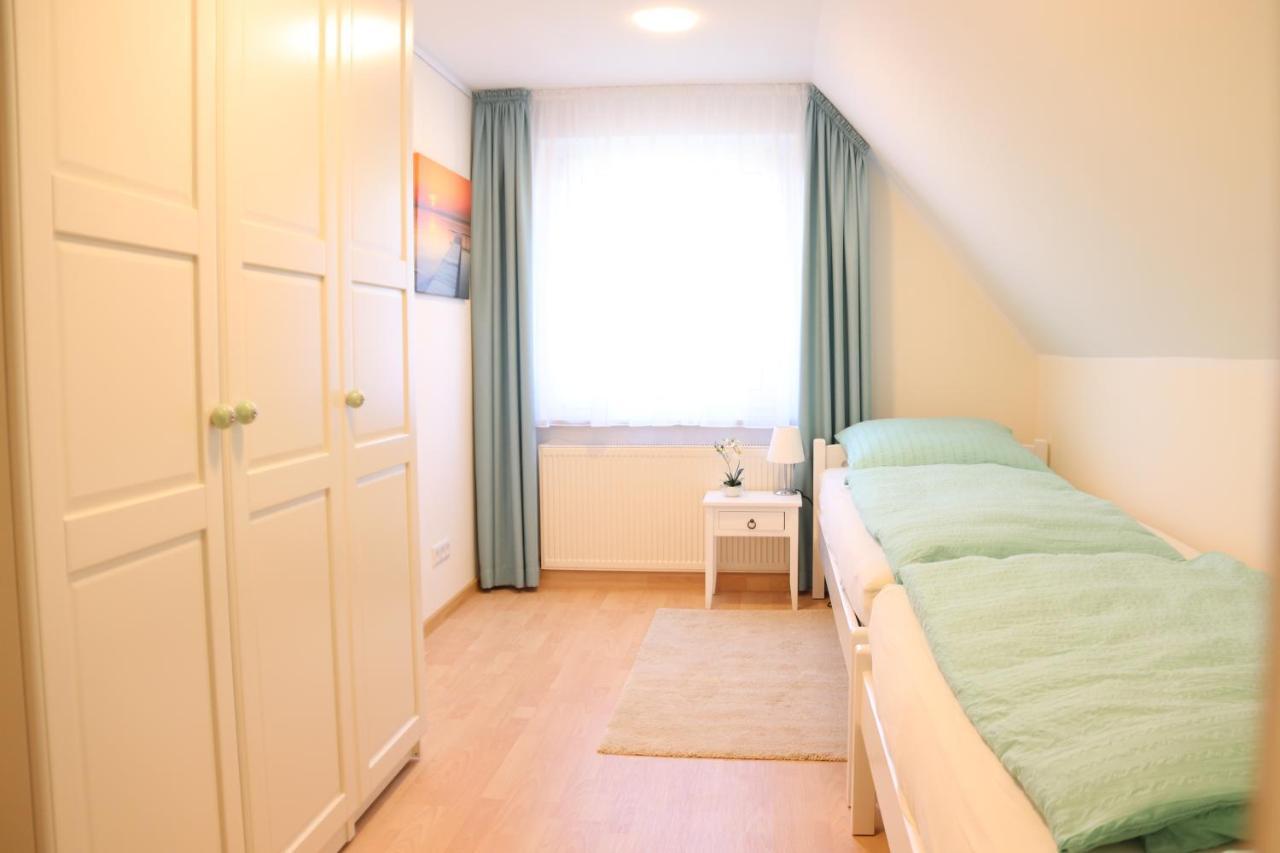 Liebevoll Eingerichtetes Haus Mit Grossem Garten In - Telefonnummer Und Video Unter Www Fhvn De Holiday home *