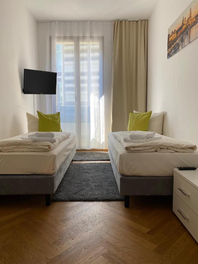 Grosszuegiges Mit Blick Zur Frauenkirche Appartement