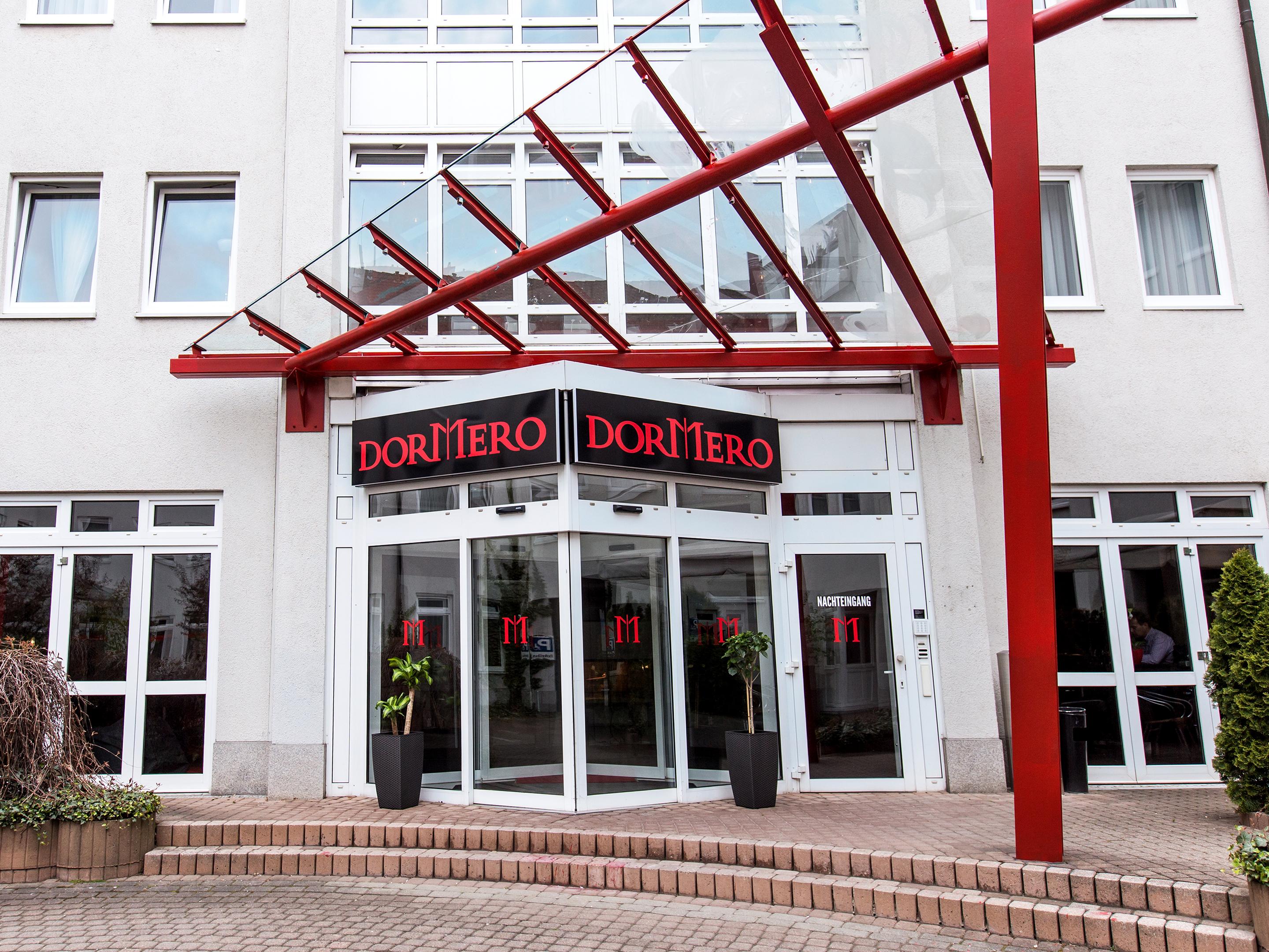 Dormero Airport Hotel 4*