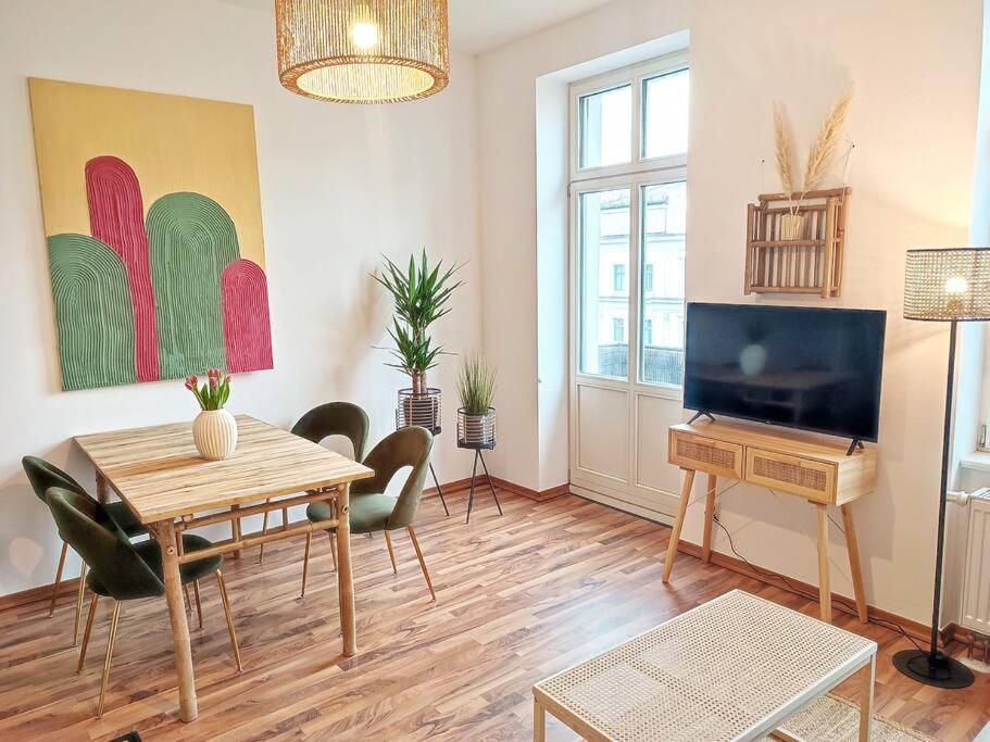 Coffeelounge: Zentrale Mit Kueche Inkl. Kaffee