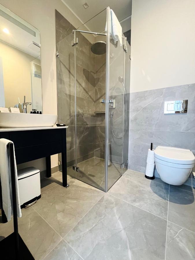 Apartment Luxury / 3-raum-suite An Der Frauenkirche / 6 Dresden