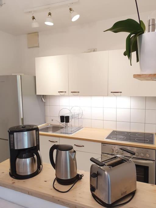 Apartment Two In Neustadt With Balcony Dresden