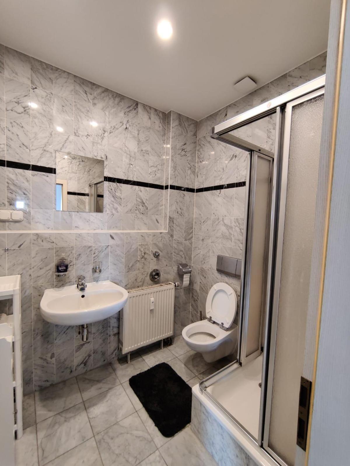 Skyline Retreat - Grand Penthouse Appartement *