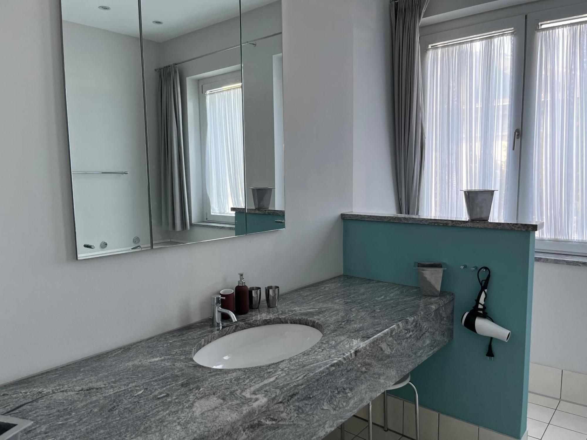 Whirlpool & Relax Am Waldschloesschen * Dresden