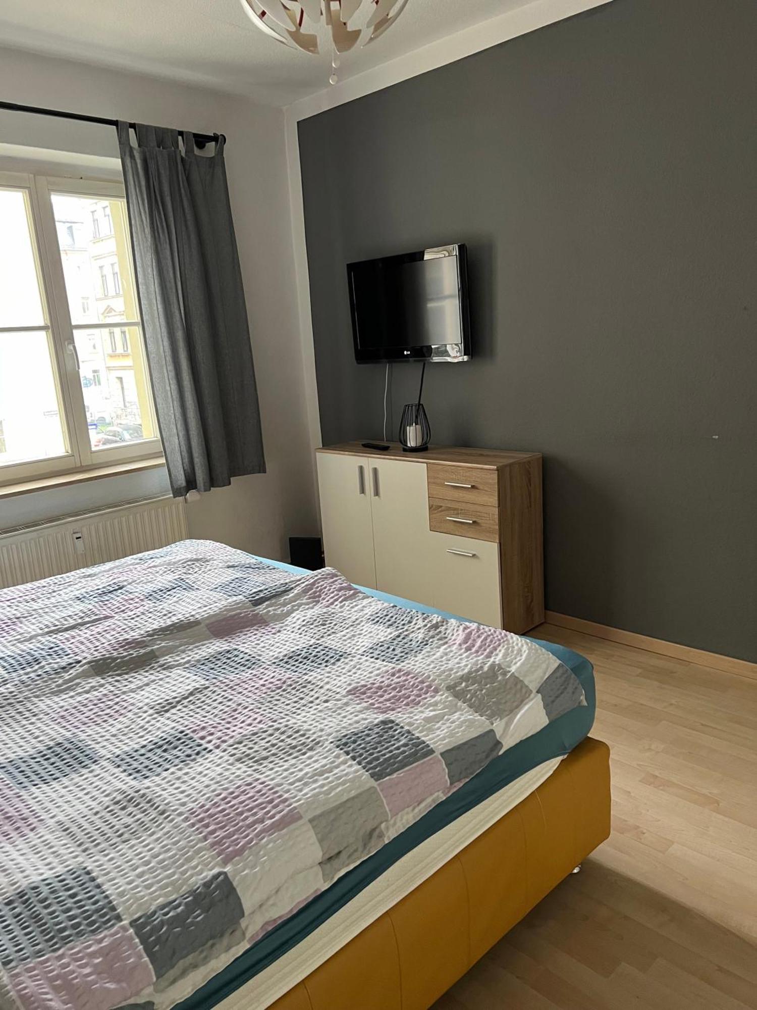 Mit 2 Schlafzimmern In Dresdner Neustadt *