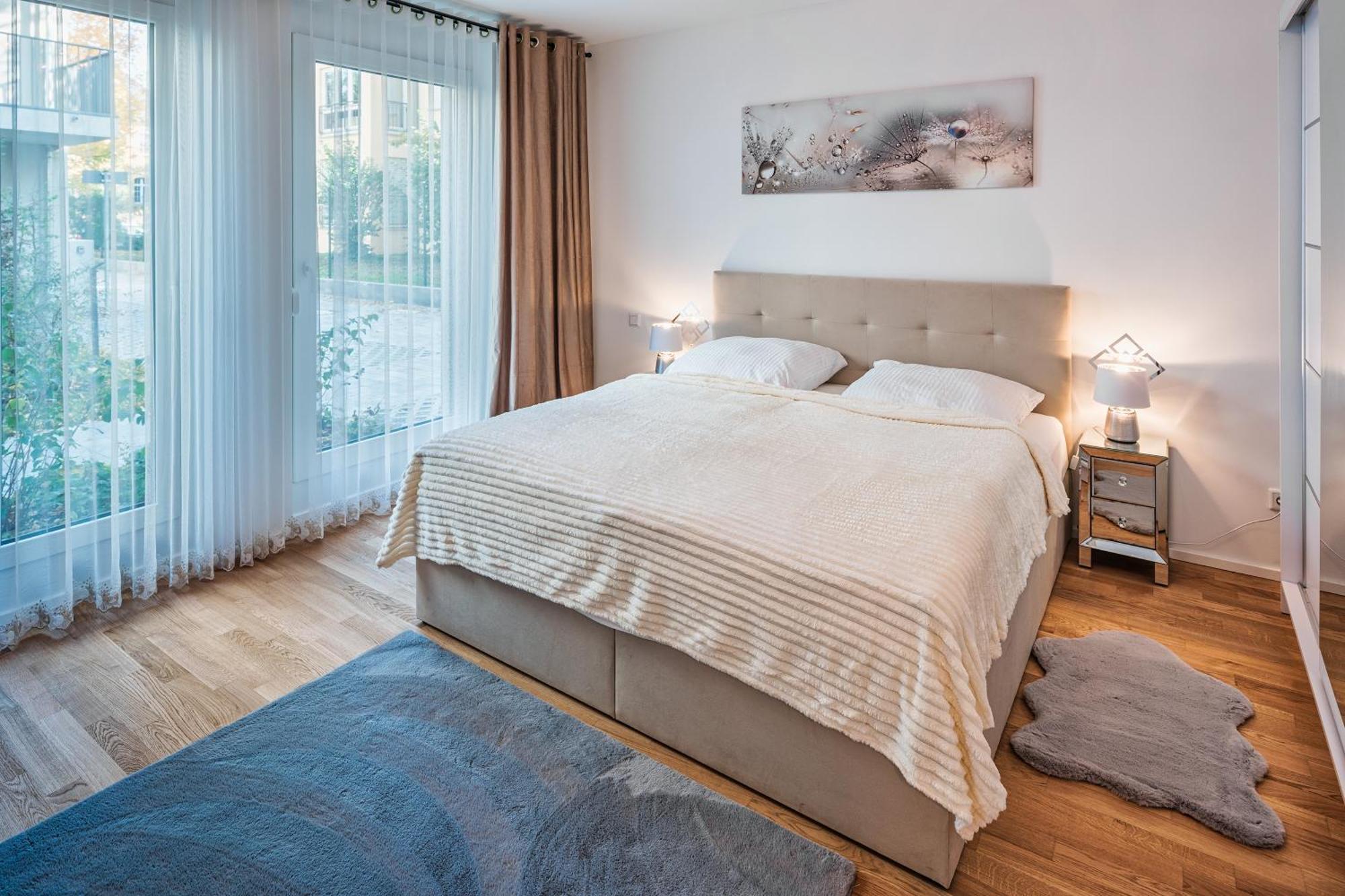 Am Grossen Garten - Terrasse & Parkplatz -8 Personen Apartment