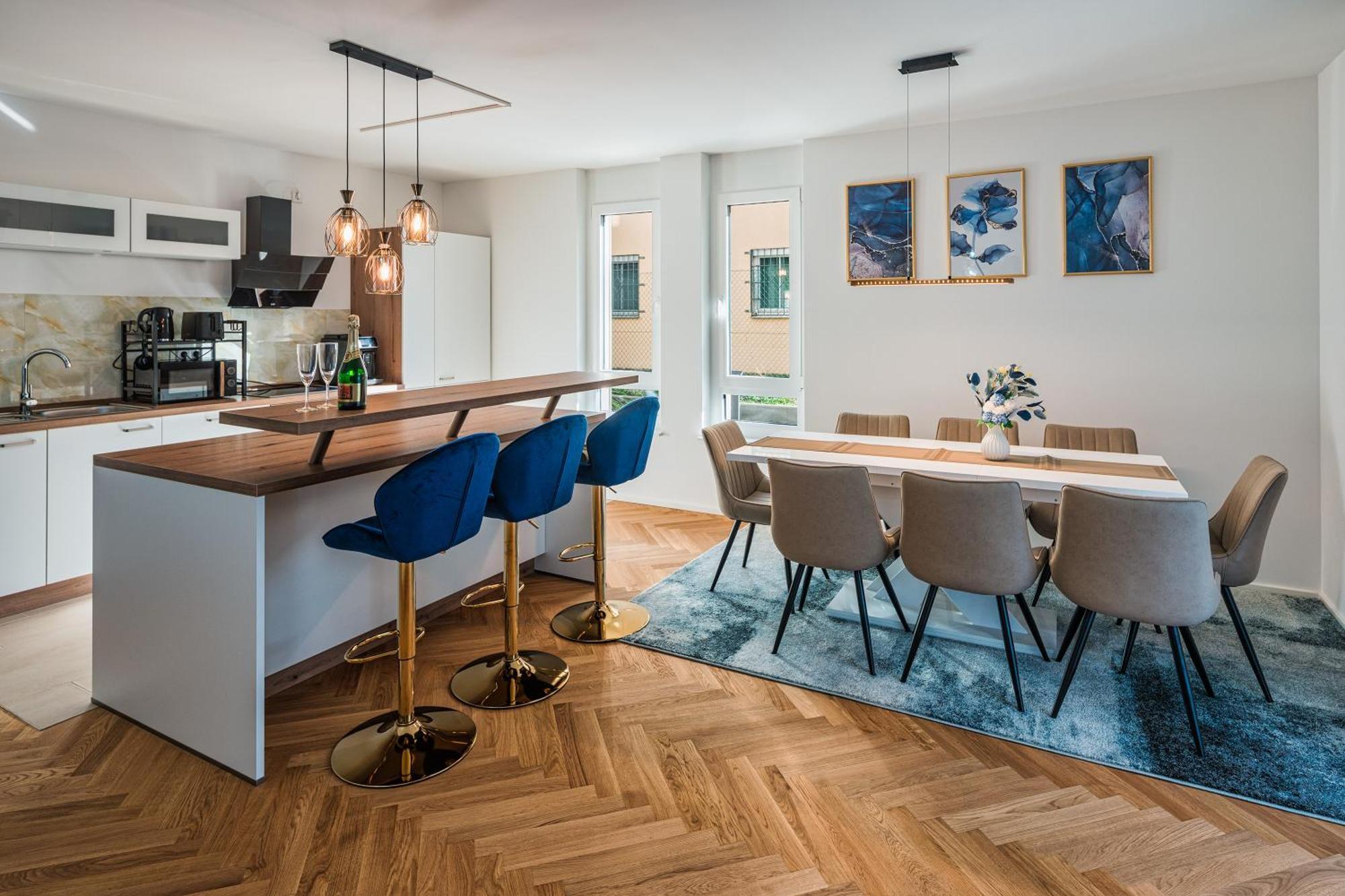 Apartment Am Grossen Garten - Terrasse & Parkplatz -8 Personen *