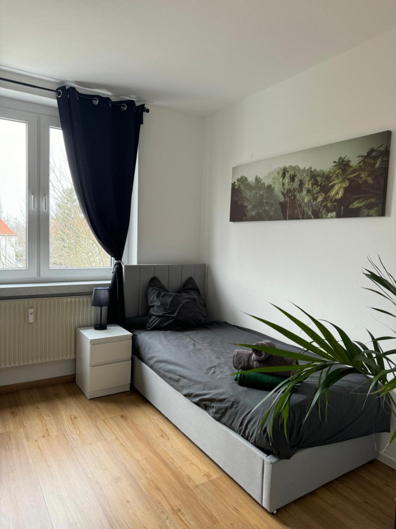 Apartment Monteur-& Eichmann *