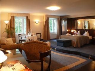Hotel Romantik Hotel And Restaurant Pattis 4*