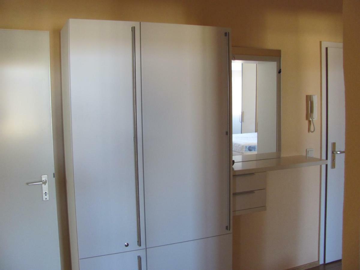 Voss 2 Apartment
