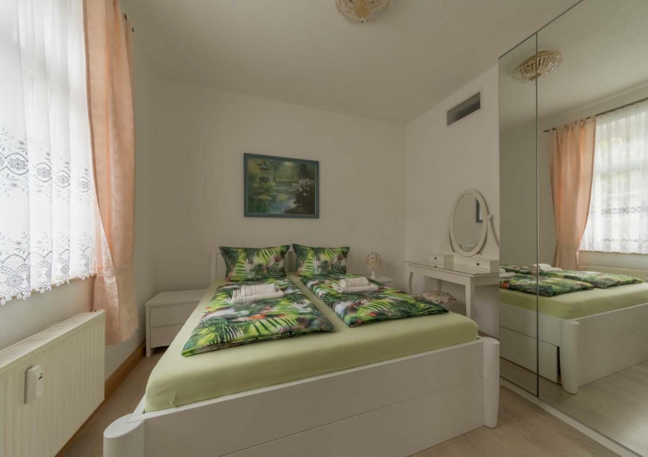 Apartment Zentrale Ferienwohnung In Gruna Im Dg Dresden