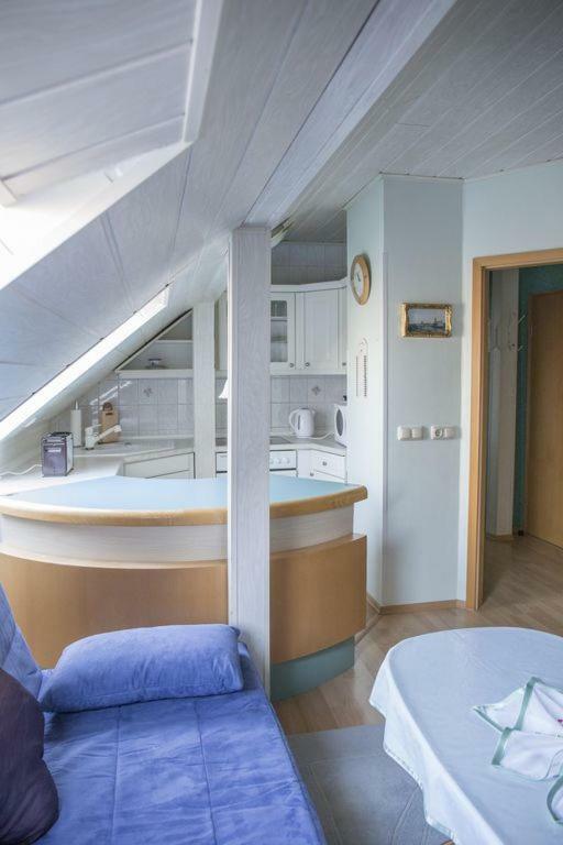Zentrale Ferienwohnung In Gruna Im Dg *