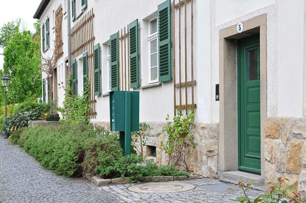 Zentrale Ferienwohnung In Gruna Im Dg