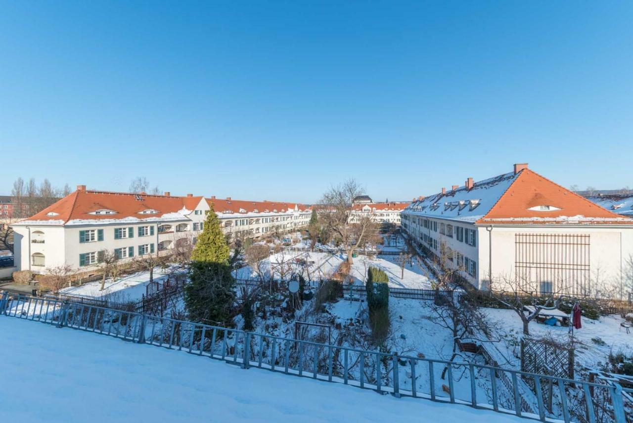 Zentrale Ferienwohnung In Gruna Im Dg
