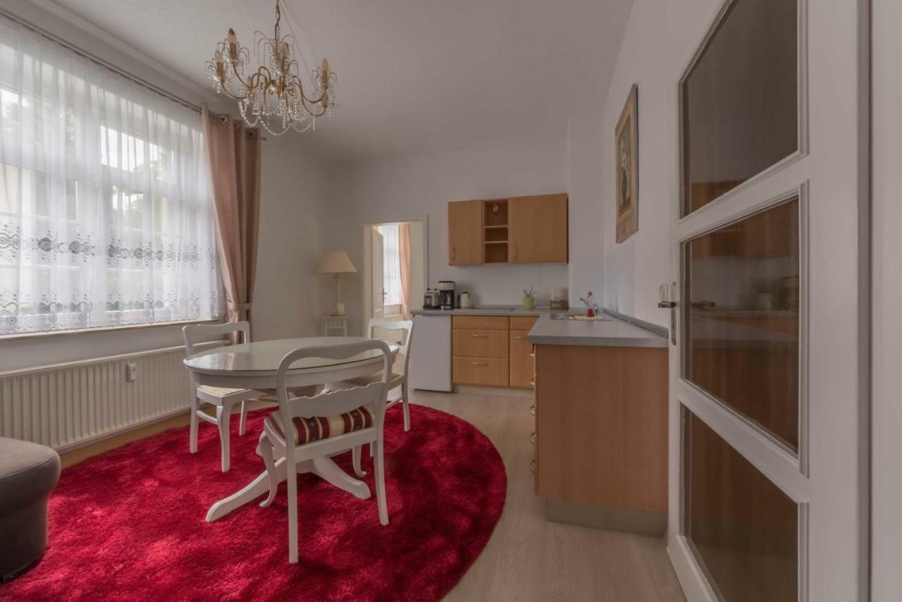 Apartment Zentrale Ferienwohnung In Gruna Im Dg Dresden