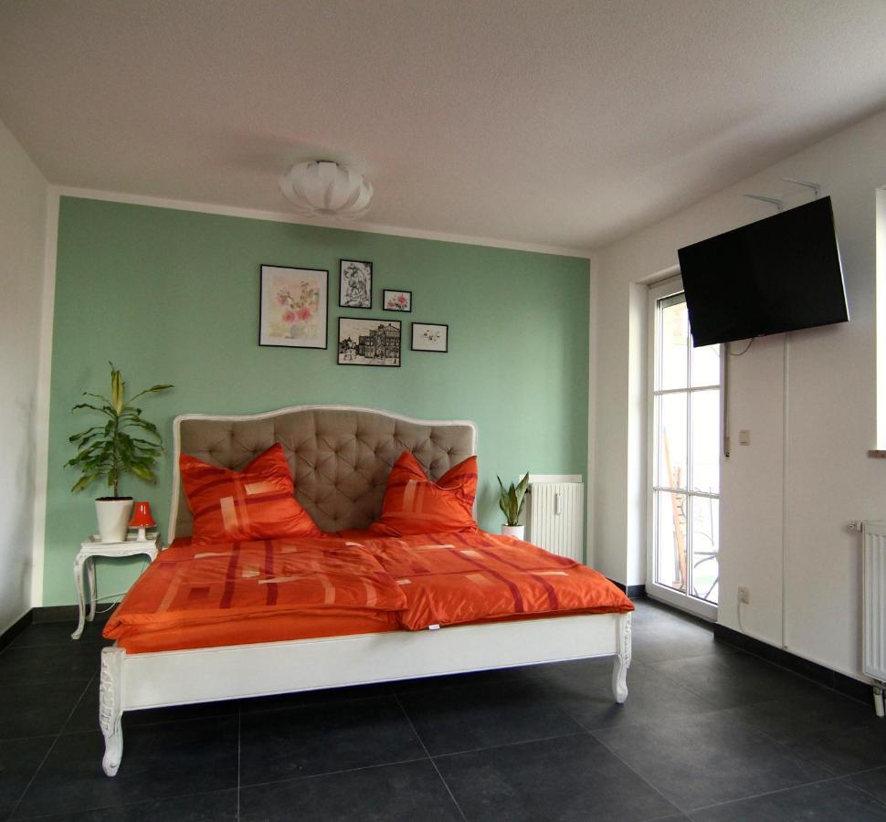 / Flat / Im Herzen Von * Dresden