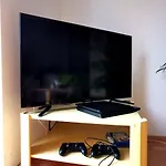 Ruhiges Einzelappartement An Tud & Stadtzentrum