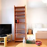 Ruhiges Einzelappartement An Tud & Stadtzentrum