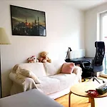 Ruhiges Einzelappartement An Tud & Stadtzentrum