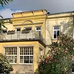 Helle Terrassenwohnung In Traumlage Von Dresden