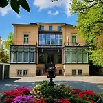 Ferienwohnungen Villa Haniel Hugo