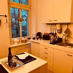 Charmante Ferienwohnung In Dresden Striesen - Frau Pie Appartement