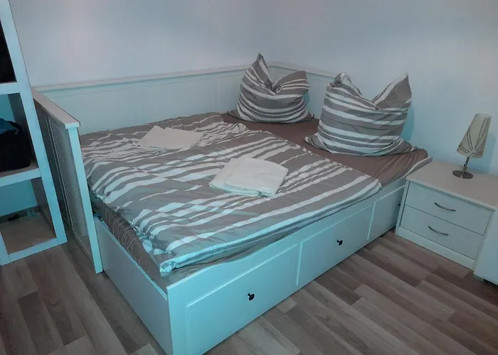 Gemuetliches Zimmer In Stadtwohnung