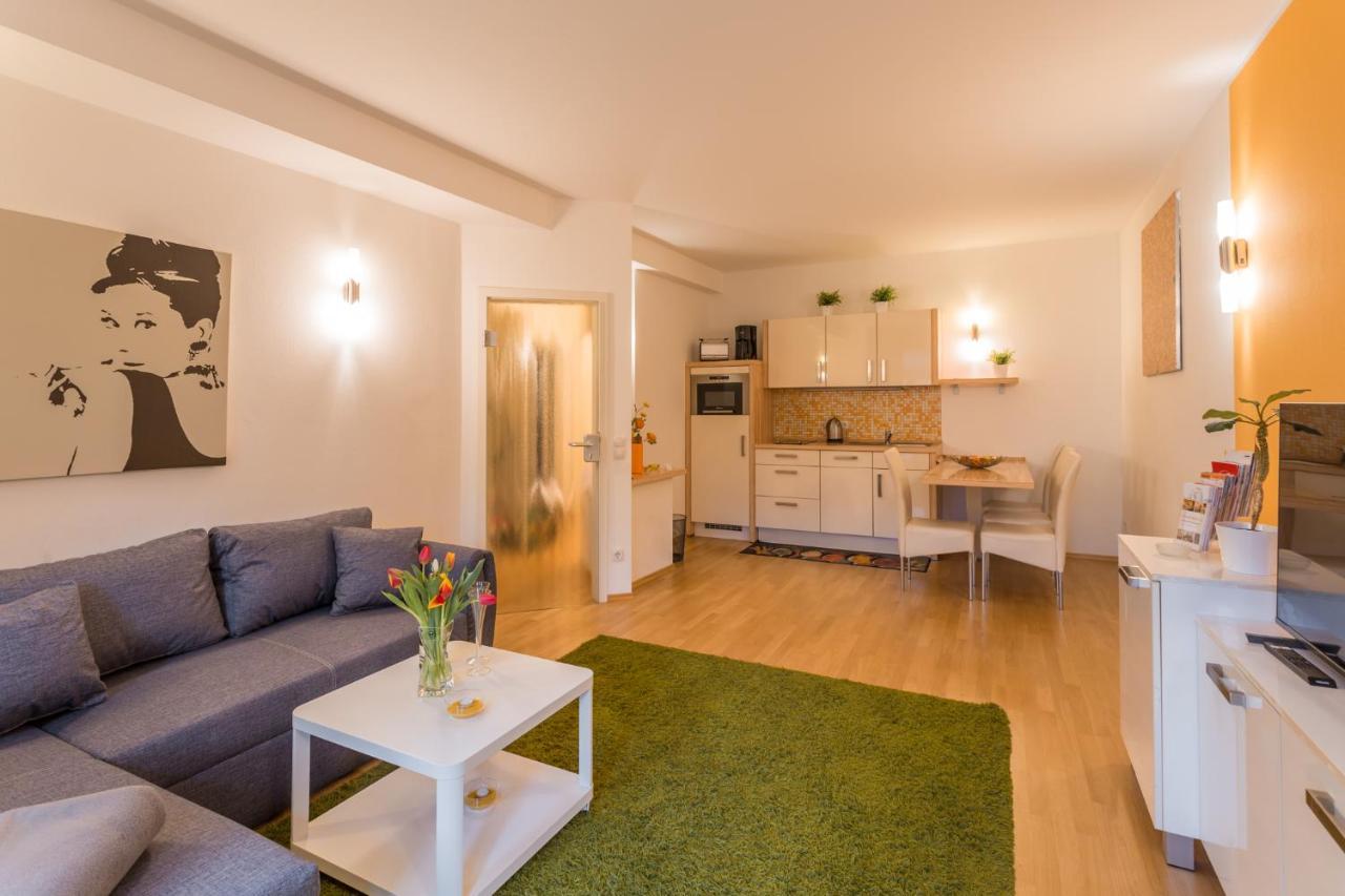 Apartment 1, Rothenburger Straße