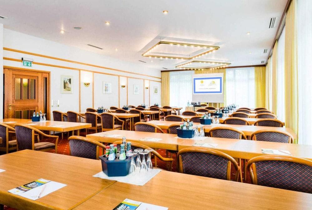 Hotel Ringhotel Residenz Alt 4*