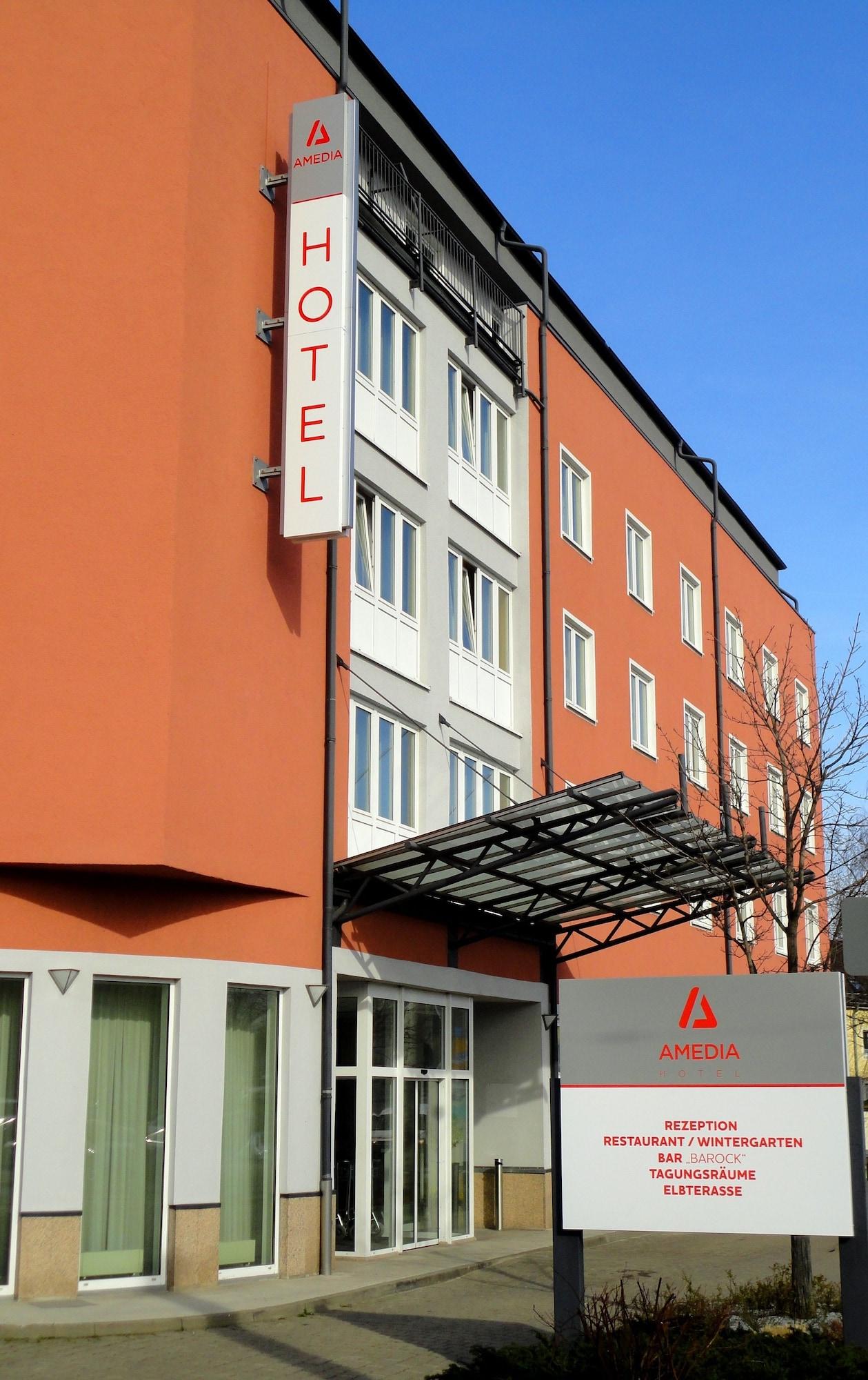 Amedia Elbpromenade Hotel 3*
