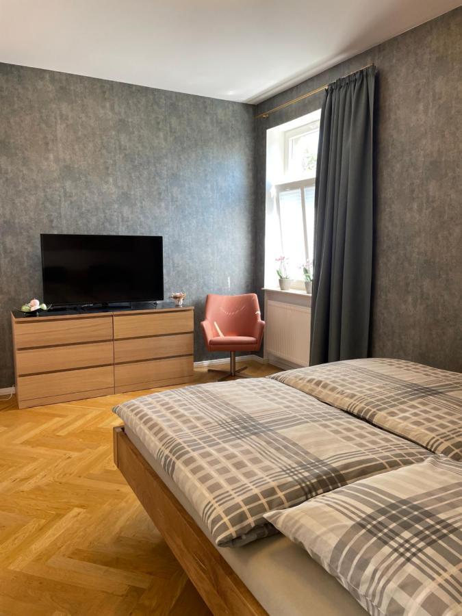 Helle Terrassenwohnung In Traumlage Von * Dresden