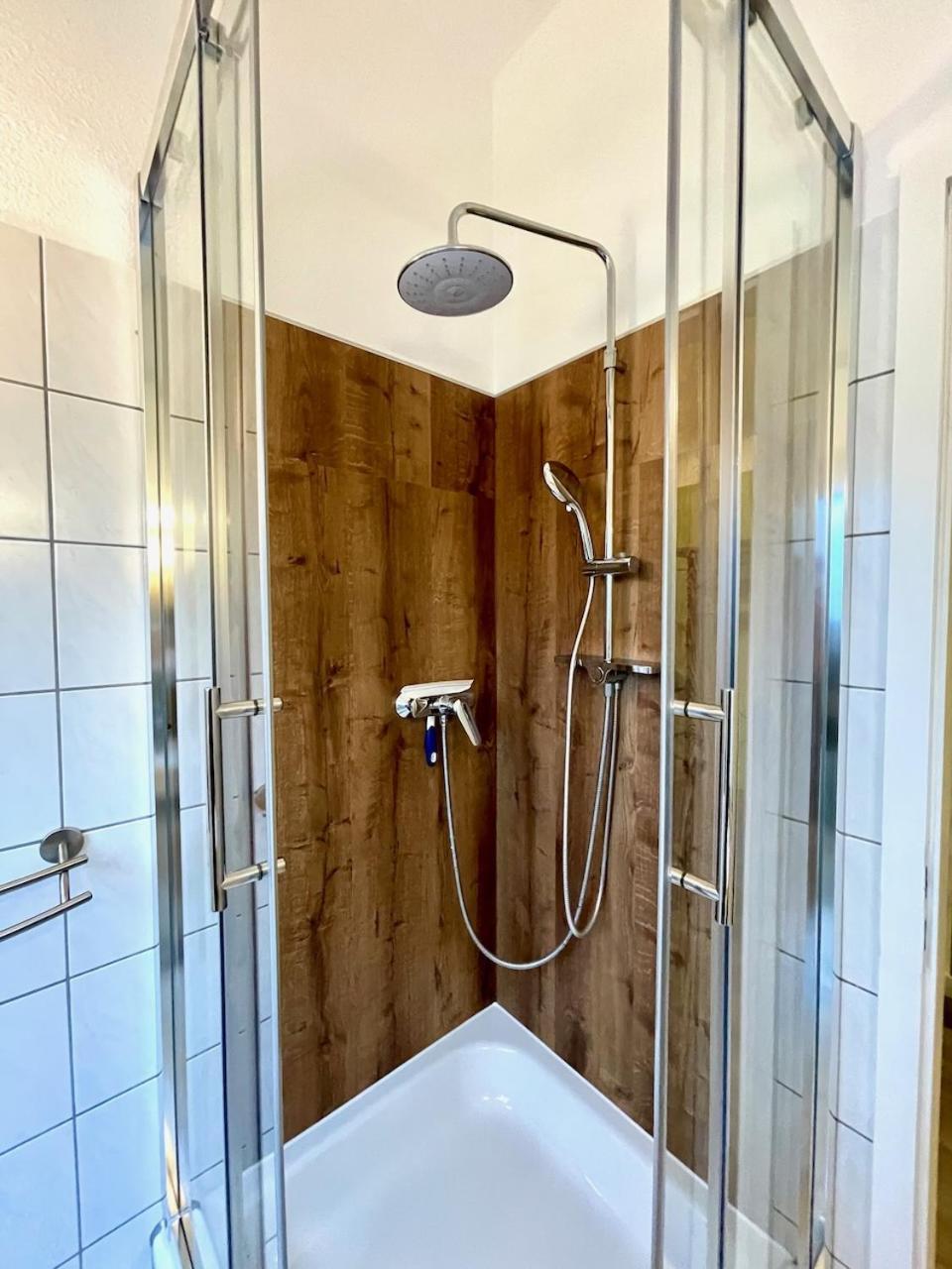 Zschachwitz - Frisch Renovierter Wohlfuehlort! Apartment *